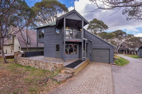 Montane - Phillip Island Accommodation 0