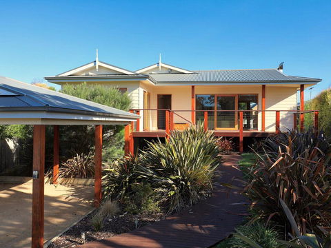 Monterey - Phillip Island Accommodation 0