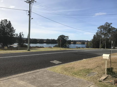 Moruya Holiday House - Phillip Island Accommodation 3