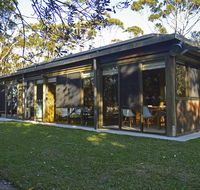 Myer House - Phillip Island Accommodation