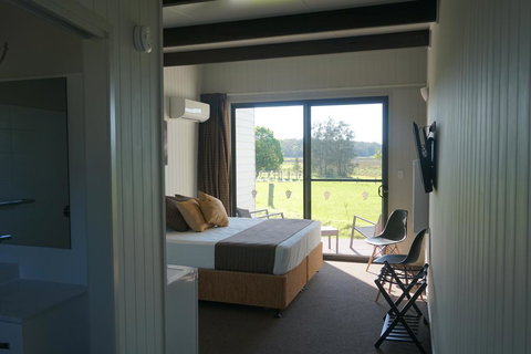 Narangba Motel (formerly Brisbane North B&B And Winery) - Phillip Island Accommodation 1