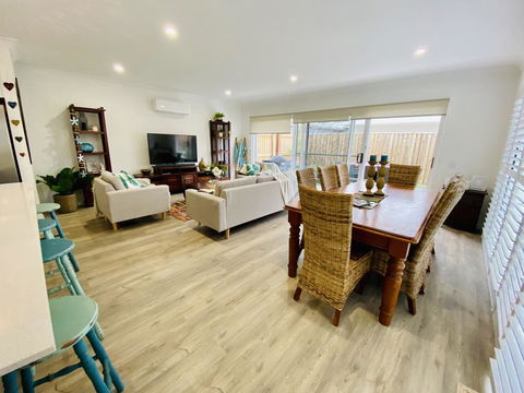 Nautilus Beach House #2 With Pool - Kingscliff - Phillip Island Accommodation 3