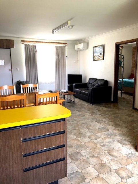 Augusta Escape Holiday Units - Phillip Island Accommodation 21