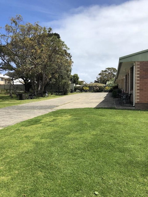 Augusta Escape Holiday Units - Phillip Island Accommodation 31