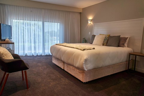 The Urban Beach House - Phillip Island Accommodation 13