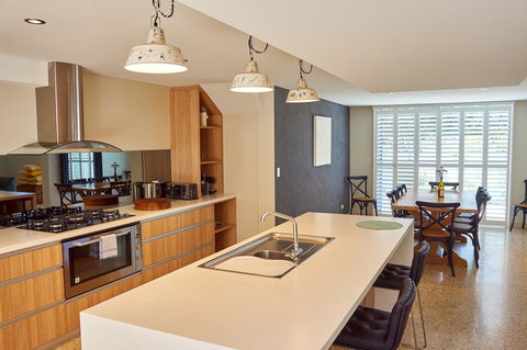 The Urban Beach House - Phillip Island Accommodation 4