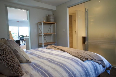 The Urban Beach House - Phillip Island Accommodation 12