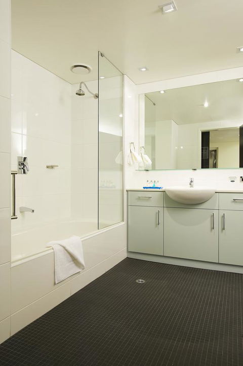 Adina Apartment Hotel Perth - Phillip Island Accommodation 9