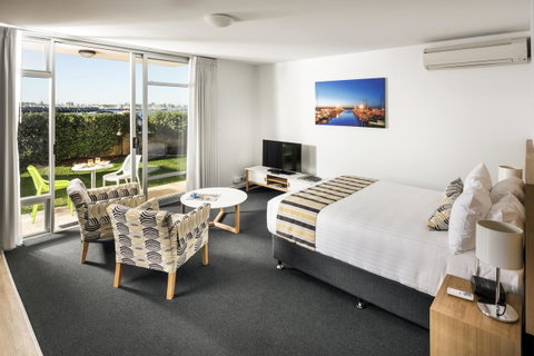 Be. Fremantle - Phillip Island Accommodation 5