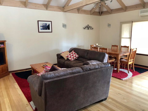 Denmark Reflections - Phillip Island Accommodation 11