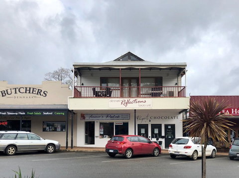 Denmark Reflections - Phillip Island Accommodation 0