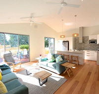 Sunny Blinco Street House - Phillip Island Accommodation
