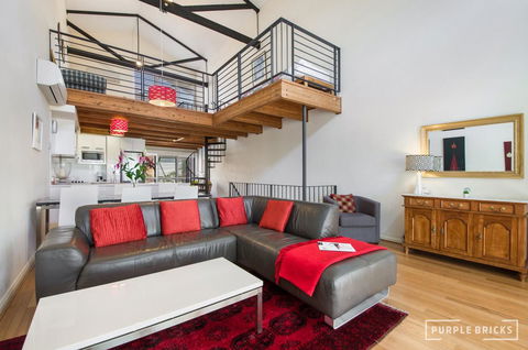 Spacious Central Townhouse - Phillip Island Accommodation 2