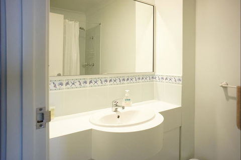 Oceanside 8 - Phillip Island Accommodation 12