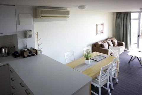 Oceanside 8 - Phillip Island Accommodation 7