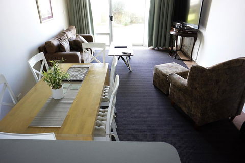 Oceanside 8 - Phillip Island Accommodation 2