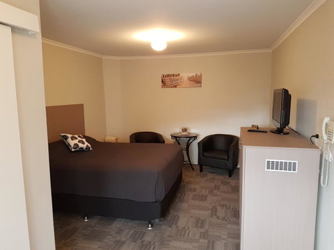 Mandurah Foreshore Motel - Phillip Island Accommodation 8