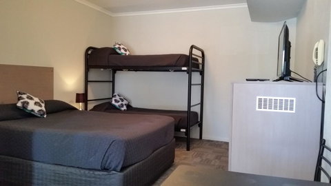 Mandurah Foreshore Motel - Phillip Island Accommodation 1