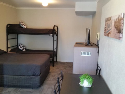 Mandurah Foreshore Motel - Phillip Island Accommodation 12