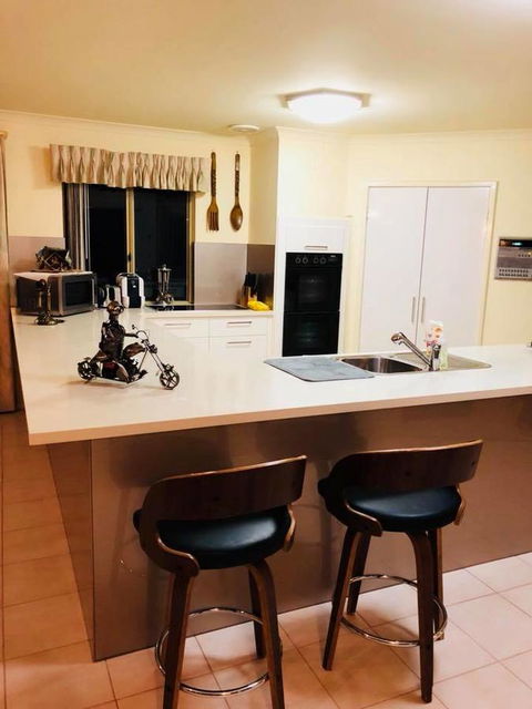 LA ANCHOR ON THE CANALS (MANDURAH) - Phillip Island Accommodation 6