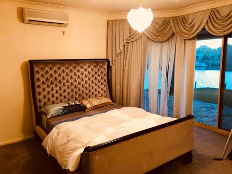 LA ANCHOR ON THE CANALS (MANDURAH) - Phillip Island Accommodation 12