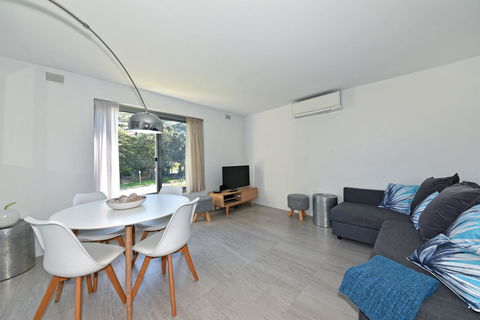 Cottesloe Apartment Close To Beach - Phillip Island Accommodation 18
