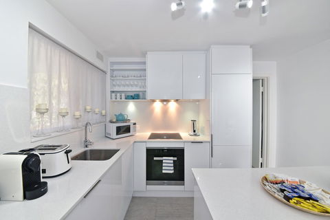 Cottesloe Apartment Close To Beach - Phillip Island Accommodation 13