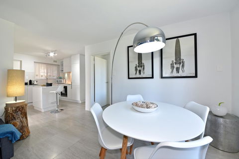 Cottesloe Apartment Close To Beach - Phillip Island Accommodation 20