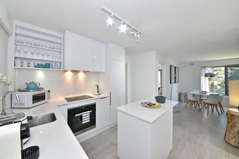 Cottesloe Apartment Close To Beach - Phillip Island Accommodation 8