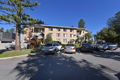 Cottesloe Apartment Close To Beach - Phillip Island Accommodation 29