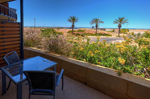 Mantarays Ningaloo Beach Resort - Phillip Island Accommodation 17
