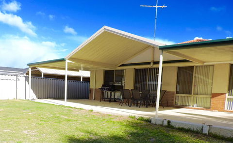 Silver Gull Family Retreat - Phillip Island Accommodation 13