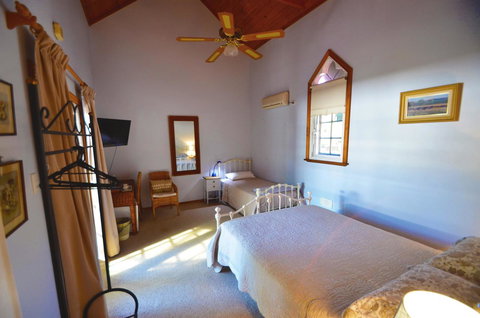 RoseMoore Bed & Breakfast - Phillip Island Accommodation 9