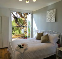 Treetops Cottage - Phillip Island Accommodation
