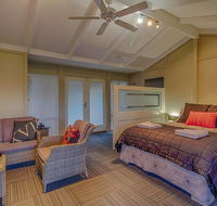 Windfall Estate Vineyard Cottage - Phillip Island Accommodation