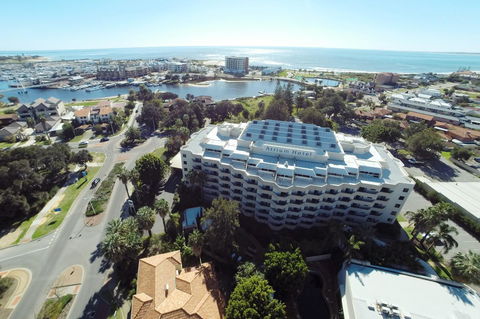 Atrium Hotel Mandurah - Phillip Island Accommodation 13