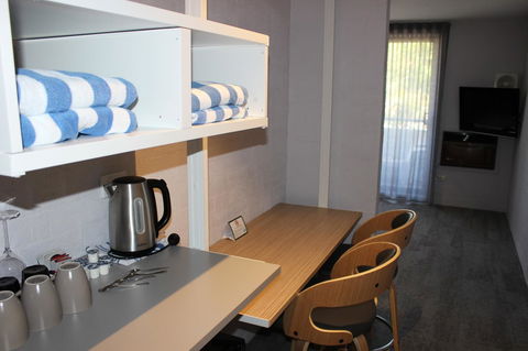 Atrium Hotel Mandurah - Phillip Island Accommodation 11