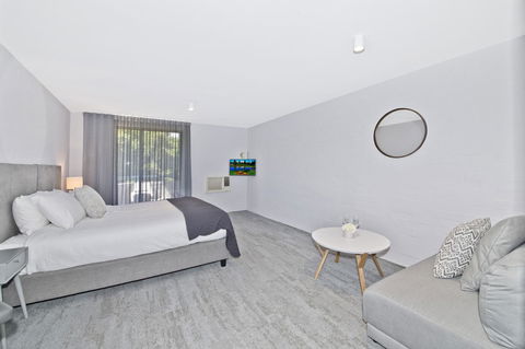 Atrium Hotel Mandurah - Phillip Island Accommodation 14
