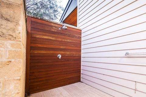 Arthouse - Phillip Island Accommodation 10