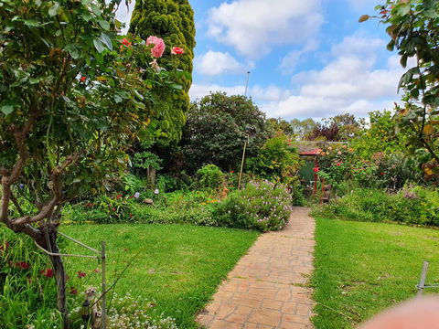 Airport HomeStay - Phillip Island Accommodation 4