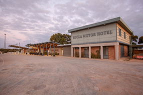 Book Eucla Accommodation Phillip Island Accommodation Phillip Island Accommodation