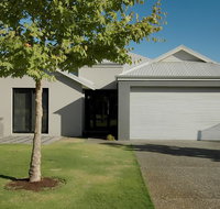 THE SANCTUARY LUXURY HOLIDAY HOME - Phillip Island Accommodation