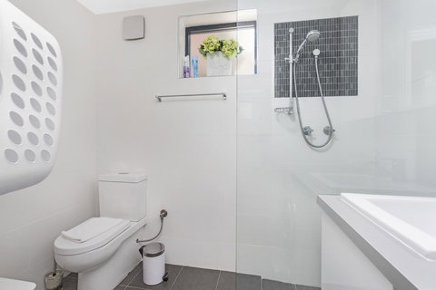 Gorgeous 26 1 Bed Designer Fitout Perfect Location - Phillip Island Accommodation 29