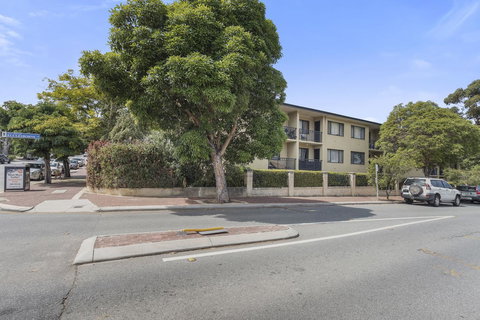 Gorgeous 26 1 Bed Designer Fitout Perfect Location - Phillip Island Accommodation 25