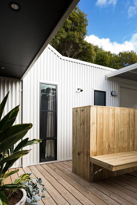 Berms And Barrels - New - Phillip Island Accommodation 13