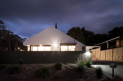 Berms And Barrels - New - Phillip Island Accommodation 17