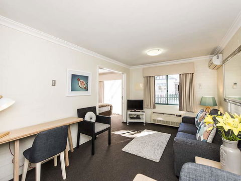 Subiaco Village 28 - Phillip Island Accommodation 6
