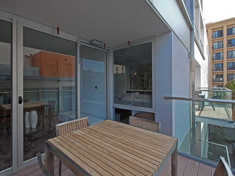 Astra Apartments Perth - Zenith - Phillip Island Accommodation 3