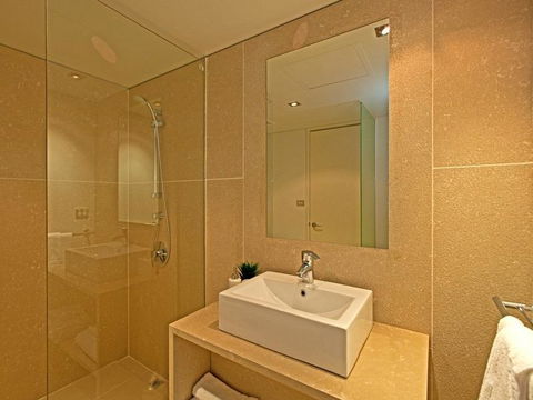 Astra Apartments Perth - Zenith - Phillip Island Accommodation 2