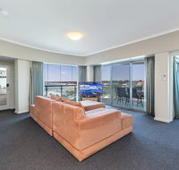 A 406 FANTASTIC OCEAN BEACH and MARINA VIEW APT AT SEASHELLS RESORT - Phillip Island Accommodation